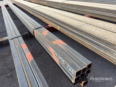 Quantity of (9) 2025 Kit Containers 1 1/2 in x 1 1/2 in x 20 ft Square Tubing