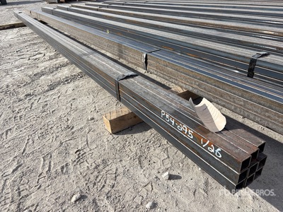 Quantity of (9) 2025 Kit Containers 1 1/2 in x 1 1/2 in x 20 ft Square Tubing