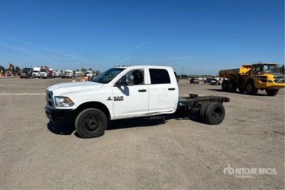 2018 Ram 3500 4x2 Crew Cab Kabina i podwozie