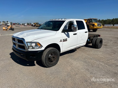 2018 Ram 3500 4x2 Crew Cab Cab and Chassis