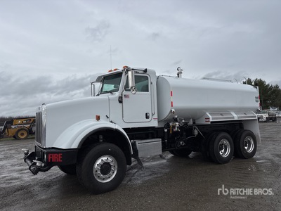 2005 Peterbilt 357 6x6 Water Truck