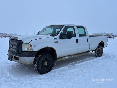 2007 Ford F-350 XL 4x4 Crew Cab Pickup