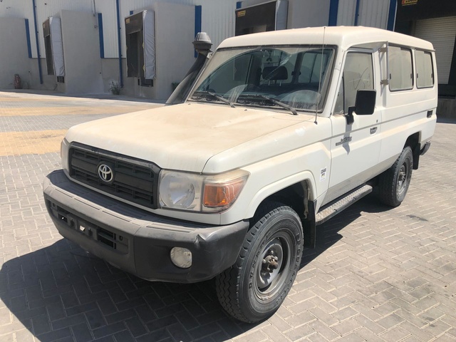 2013 (unverified) Toyota Land Cruiser 78 SUV 2013 (unverified) Toyota Land Cruiser 78 SUV