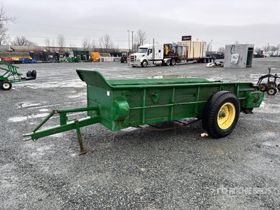 John Deere E0044 50 in S/A Fertilizer Spreader