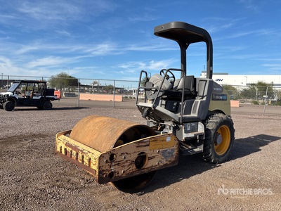2012 Volvo SD45D Smooth Drum Compactor