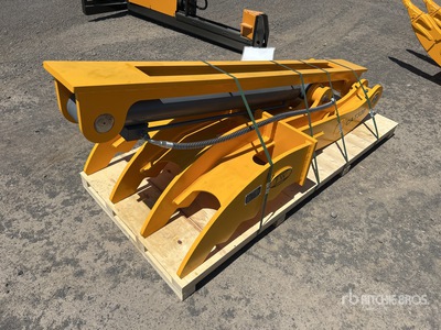 2025 JW JW08T Hydraulic Excavator Thumb - Fits 20 - 30 ton (Unused)