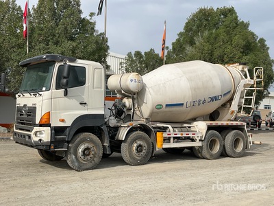 2021 Hino 700 - YC2310FY2PU5 8x4 Twin-Steer Mixer Truck