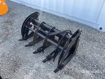 2026 GIYI GY-MCLG60 44 in Log Mini Skid Steer Grapple (Unused)