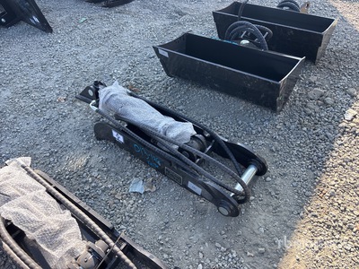 2026 GIYI GY-XJ5T Hydraulic Excavator Thumb - Fits 3 - 5 ton (Unused)