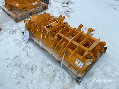 Quantity of (8) 2026 GIYI Cat 301 VCA-8 Excavator Attachments (Unused)