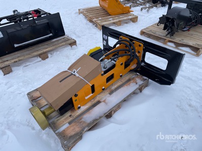 2025 GIYI GY-D680 9 in Skid Steer Post Driver (Unused)