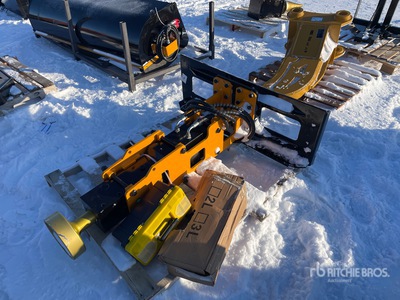 2025 GIYI GY-D680 9 in Skid Steer Post Driver (Unused)