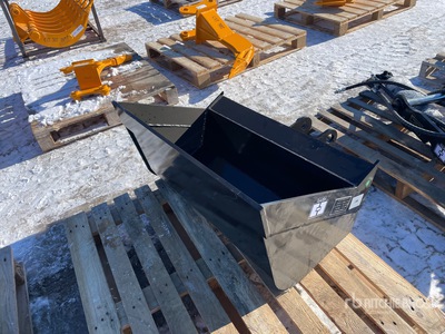 2025 GIYI GY-D5T 35 in Hydraulic Tilting Excavator Bucket (Unused)