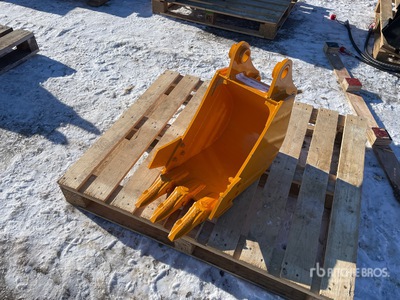 2026 GIYI GY-BK 12 in Digging Excavator Bucket - Fits Cat 303 (Unused)