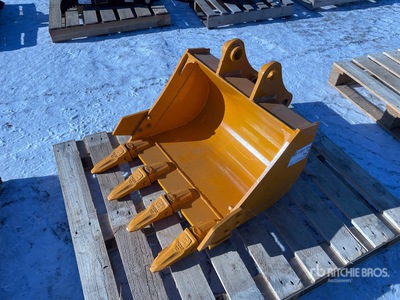 2026 GIYI 24 in Excavator Bucket - Fits Cat 303 (Unused)