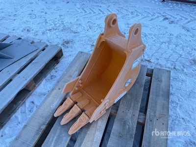 2026 GIYI GY-BK 12 in Digging Excavator Bucket - Fits Cat 305 (Unused)