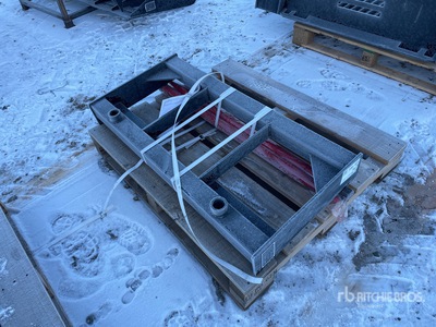 2025 GIYI GY-BF47 46 in Skid Steer Bale Spear (Unused)