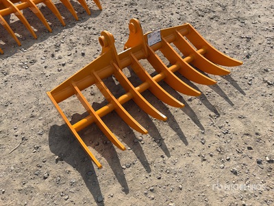 2026 GIYI 38 in Excavator Rake - Fits Cat 303 (Unused)