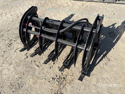 2026 GIYI GY-MCLG60 44 in Log Mini Skid Steer Grapple (Unused)