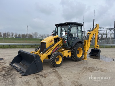 2017 New Holland B80B-SS 4x4 Backhoe Loader