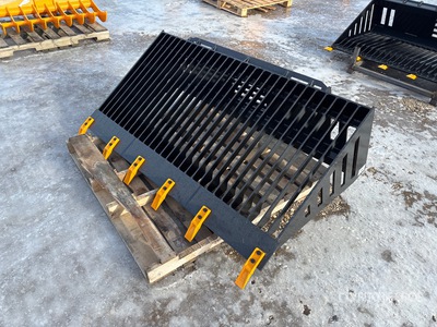 2026 GIYI GY-RB66 66 in Skid Steer Rock Bucket Divers  (Unused)