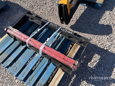 2025 GIYI GY-BF47C 44 in Skid Steer Bale Spear (Unused)