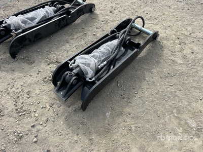 2026 GIYI GY-XJ7T 14 in Hydraulic Excavator Thumb - Fits 7 - 9 ton (Unused)