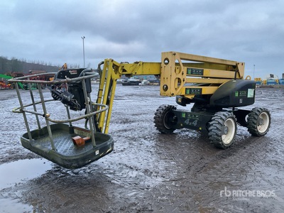 2013 Nifty-Lift HR17D 4WD Diesel رافعة بذراع  (Inoperable)