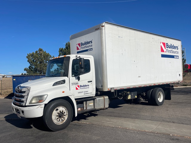 2016 Hino&nbsp; 268A 4x2 Van Truck