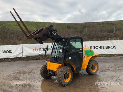 JCB 926 2000 kg 4x4 Rough Terrain Forklift