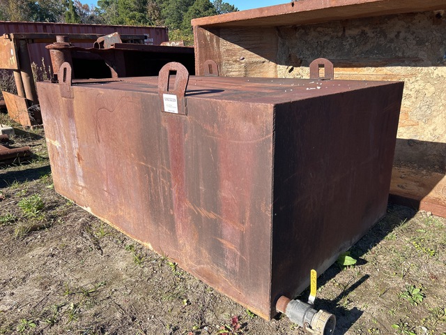 2000 gal Tank 2000 gal Tank