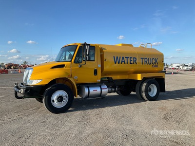 2019 International 4300 SBA 2500 gal 4x4 Water Truck