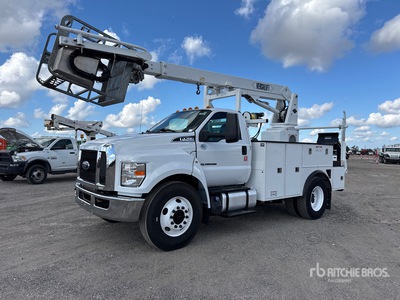2018 Versalift VTP40NE 40 ft on 2018 Ford F-750 4x2 Cable Placer バケツトラック