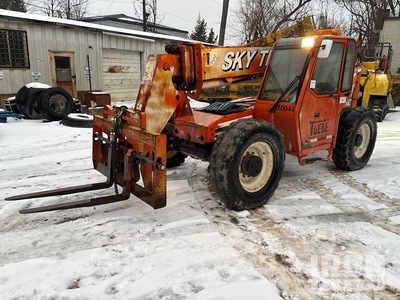 SkyTrak 8042 Verreiker