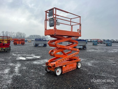 2015 Skyjack SJIII-3220 Scissor Lift