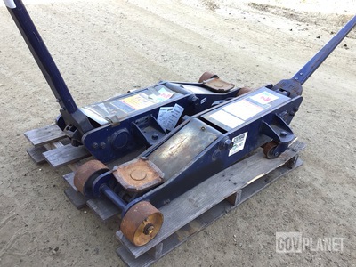 (2) Hein-Werner HW93660 10-Ton Hydraulic Service Jacks