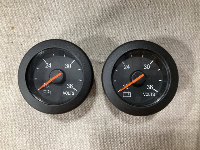 (96) Wheeler Bros 00078664-C02540 Voltmeters