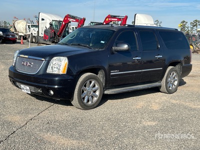 2013 GMC Yukon XL Denali AWD SUV