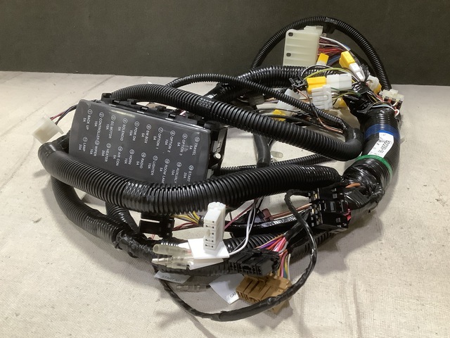 (5) Hitachi 0002289 Wiring Harnesses