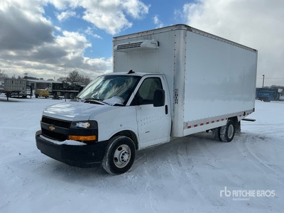2024 Chevrolet Express G3500 4x2 Camiones