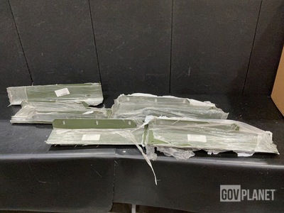 (29) Oshkosh 1991170 Angle Brackets