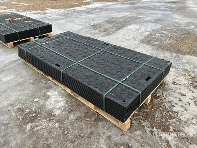 Quantity of (12) 2026 SKLP SK-LJB12 94 in x 47 in Polyethylene Traffic Plates Divers - Magasin, entrepôt, consommateur (Unused)