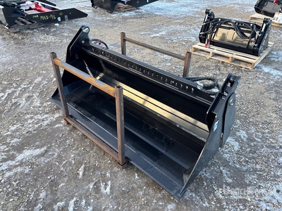 2025 GIYI GY-KH72F 72 in Multi-Purpose Skid Steer Bucket (Unused)
