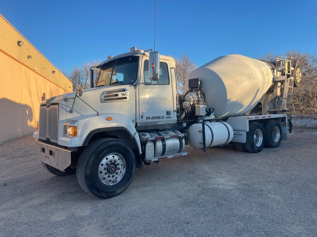 2020 Western Star 4700SF 8x4 Mixer Truck