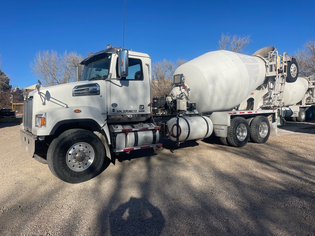 2020 Western Star 4700SF 8x4 Mixer Truck 2020 Western Star 4700SF 8x4 Mixer Truck