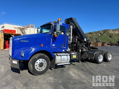 Hiab XS322HIPRO 22040 lb Articulated Boom on 2015 Kenworth T800 T800 Wide Hood 6x4 Cabeza Tractora con Grúa