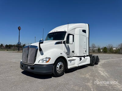 2022 Kenworth T680 6x4 تراكتور شاحنة كابينة النوم (ثنائية المحور)
