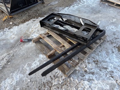 2026 GIYI GY-SF60 60 in Skid Steer Forks (Unused)