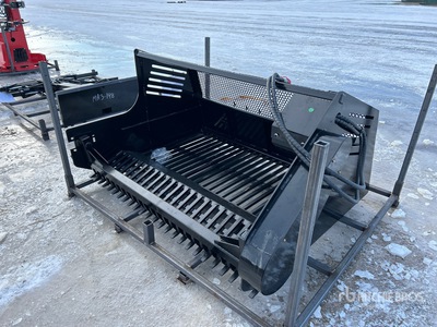 2026 GIYI GY-RP72 72 in Râteau à roches pour Chargeuse à direction à glissement (Unused)