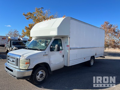 2008 Ford E-350 Cutaway Furgone cargo